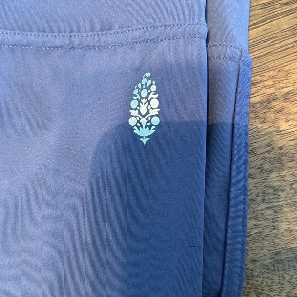 Free people movement leggings with braided detailing on legs. EUC size XS - Picture 2 of 6
